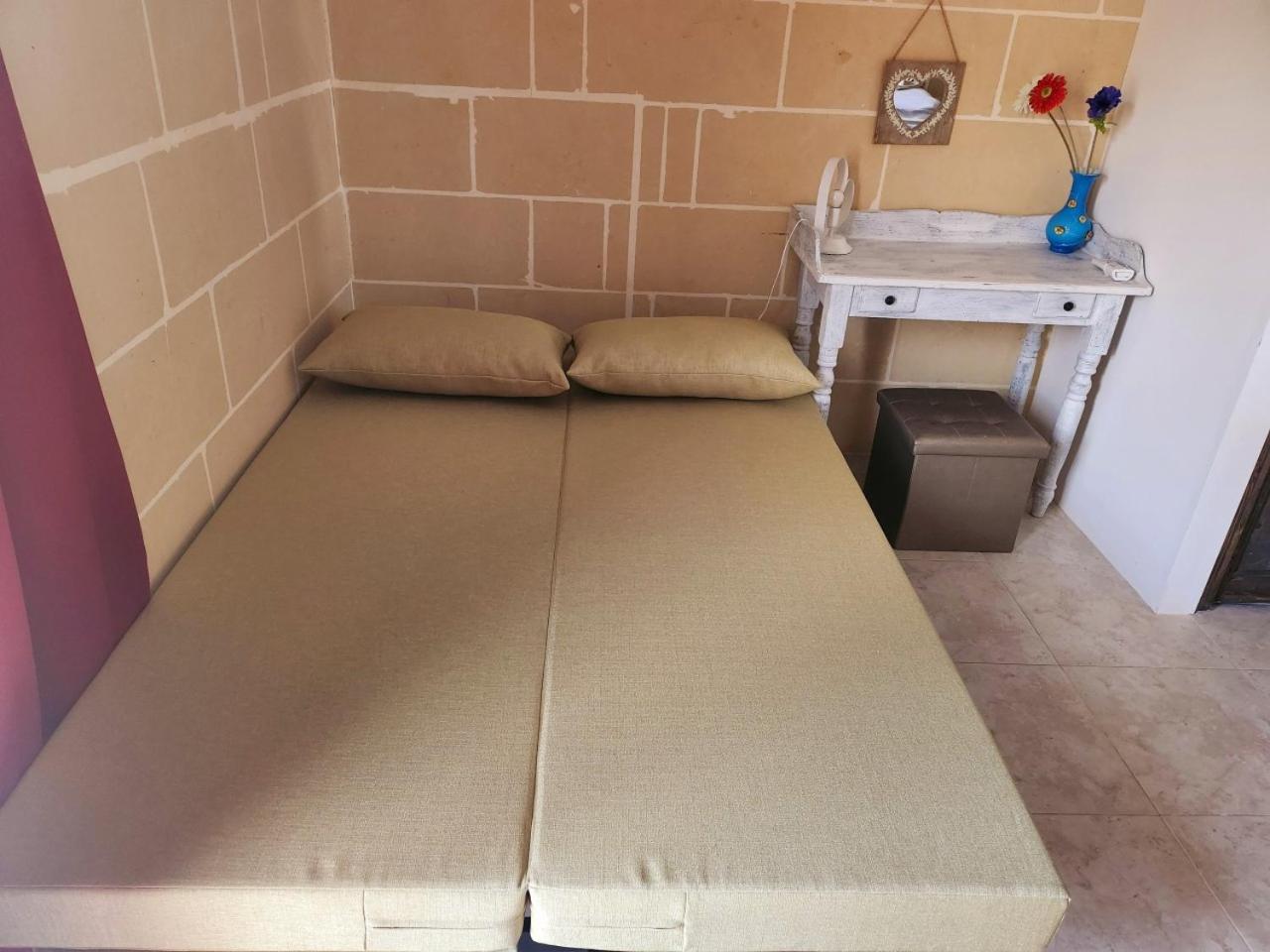 Palm Court Apartment Xlendi Kültér fotó