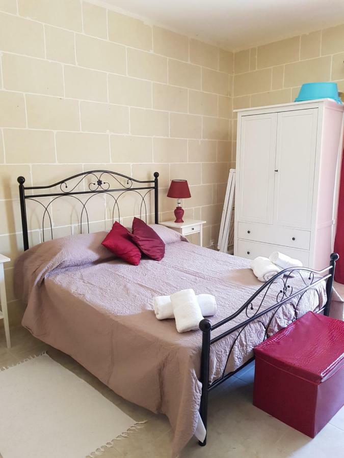 Palm Court Apartment Xlendi Kültér fotó